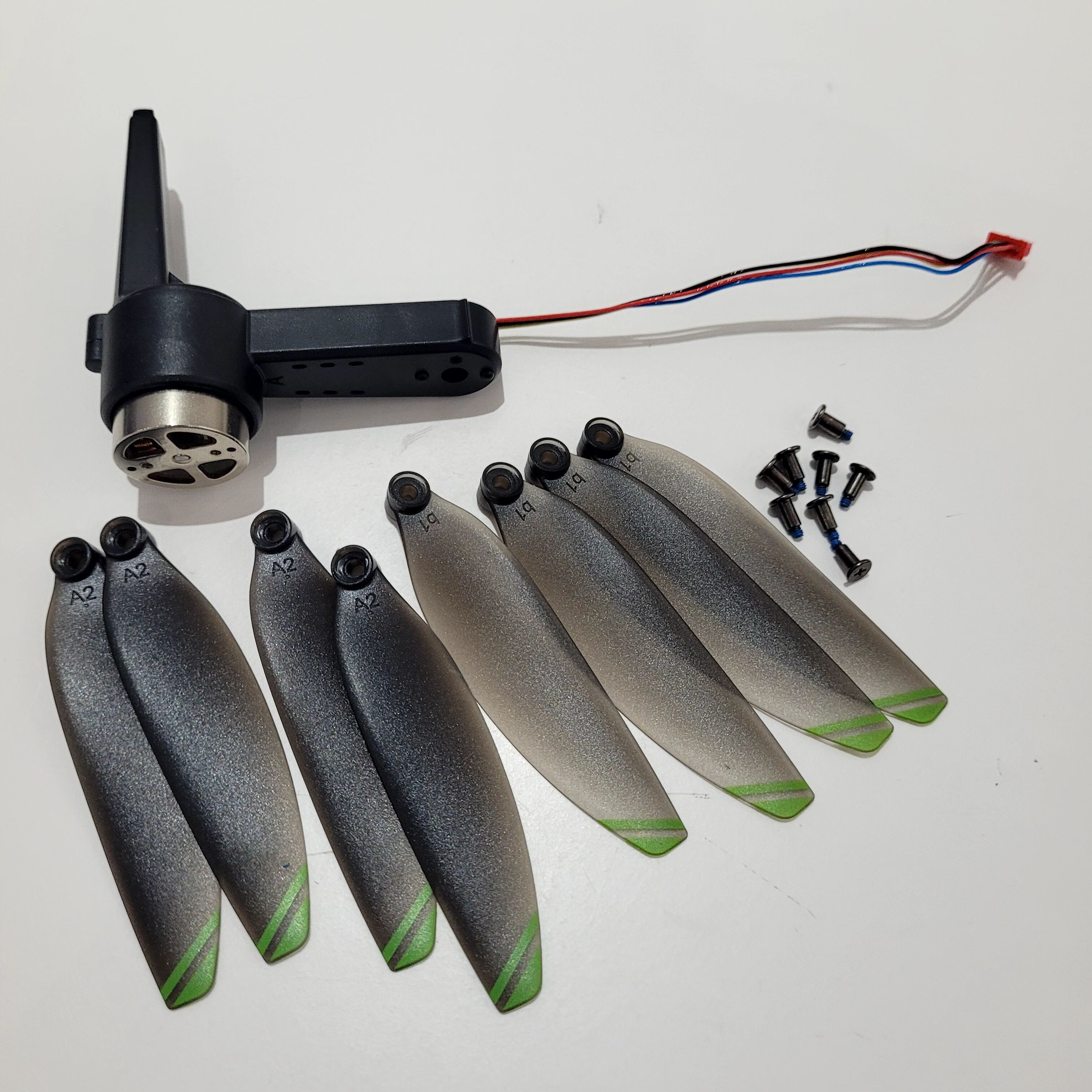 LSRC Drone LS-XT505 XT505 RC D - Xt505 Rc Drone のレビューと価格